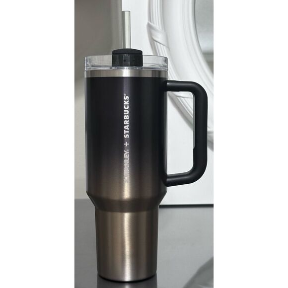 Stanley x Starbucks 2024 Taiwan 26th Anniversary Black Gold 40oz Tumbler - Picture 1 of 4